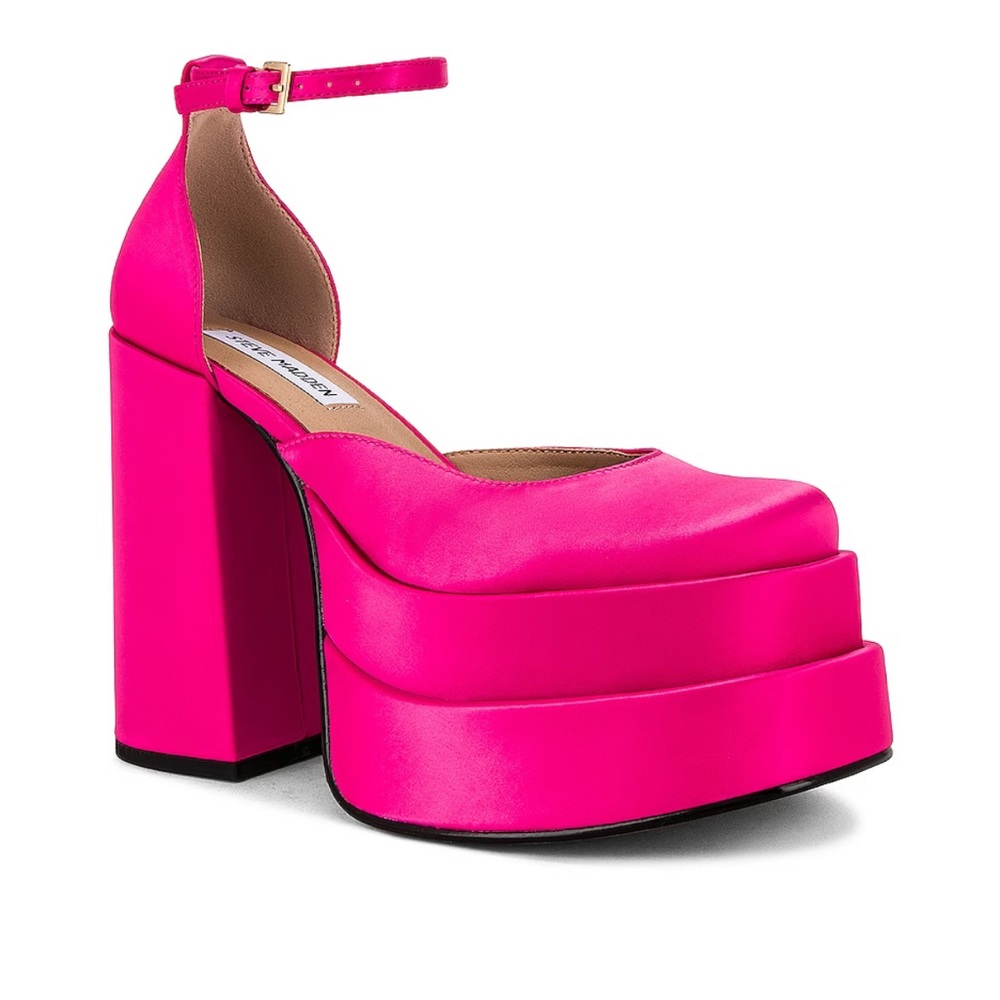 Charlize Platform in Pink Steve Madden